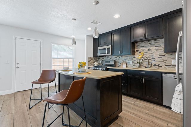 6001 Jain LN, Austin, TX 78721