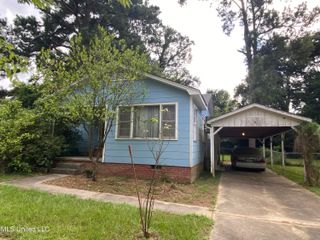 1106 Magnolia Avenue, Natchez, MS 39120