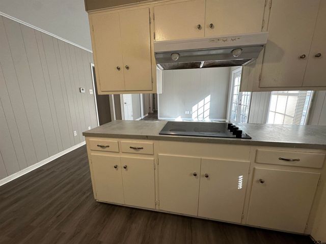 2917 Fleetwood Dr, Tyler, TX 75701