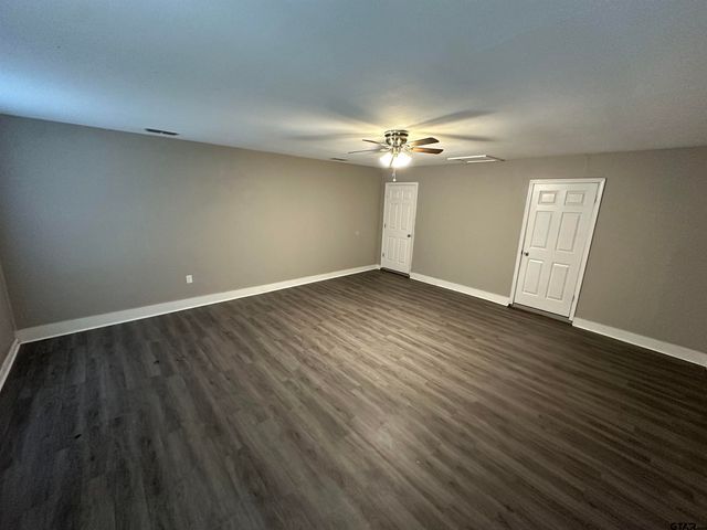 2917 Fleetwood Dr, Tyler, TX 75701