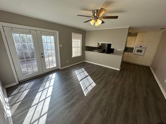 2917 Fleetwood Dr, Tyler, TX 75701