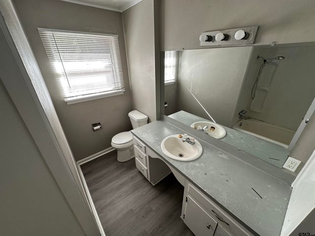 2917 Fleetwood Dr, Tyler, TX 75701