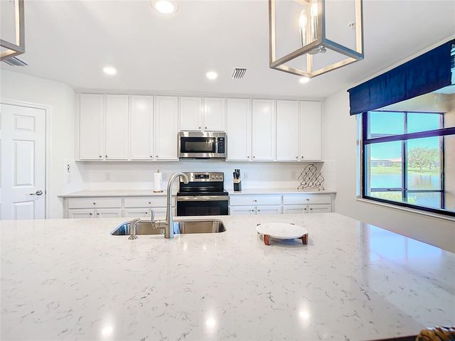 10796 TARFLOWER DRIVE 101, Venice, FL 34293