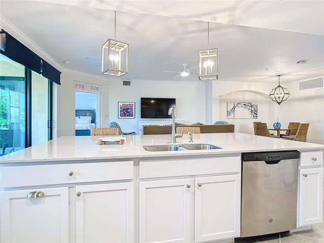 10796 TARFLOWER DRIVE 101, Venice, FL 34293