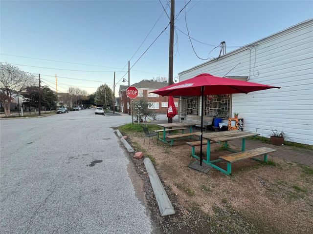 2021 Kane Street 8, Houston, TX 77007