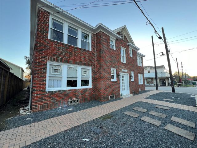 2021 Kane Street 8, Houston, TX 77007