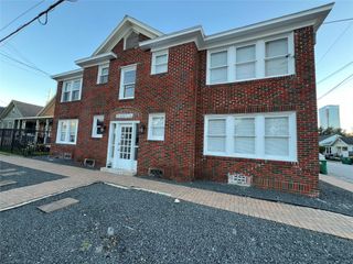 2021 Kane Street 8, Houston, TX 77007