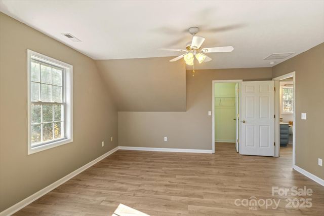 182 White Stone Lane, Hendersonville, NC 28791