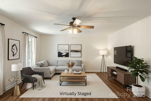 182 White Stone Lane, Hendersonville, NC 28791