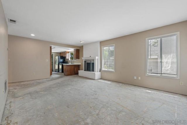 3212 N Mountain View Dr, San Diego, CA 92116