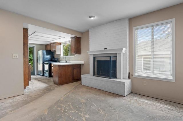 3212 N Mountain View Dr, San Diego, CA 92116