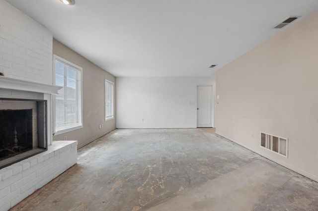 3212 N Mountain View Dr, San Diego, CA 92116