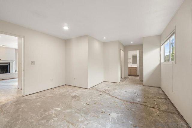 3212 N Mountain View Dr, San Diego, CA 92116