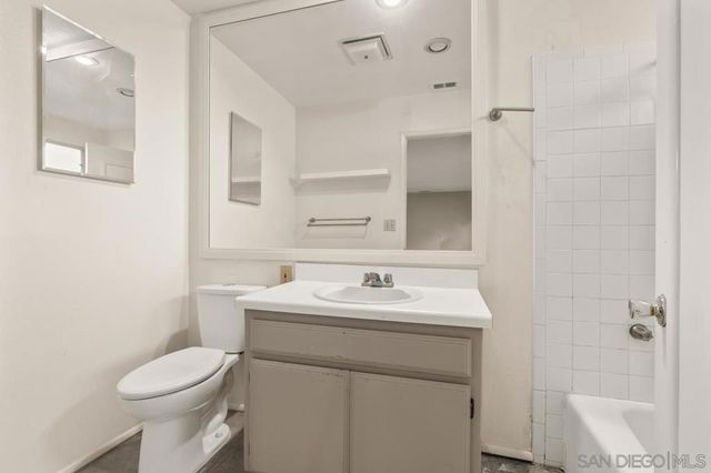 3212 N Mountain View Dr, San Diego, CA 92116