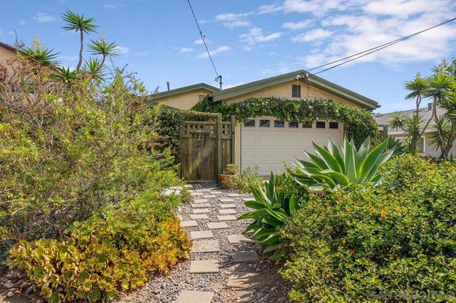 3212 N Mountain View Dr, San Diego, CA 92116