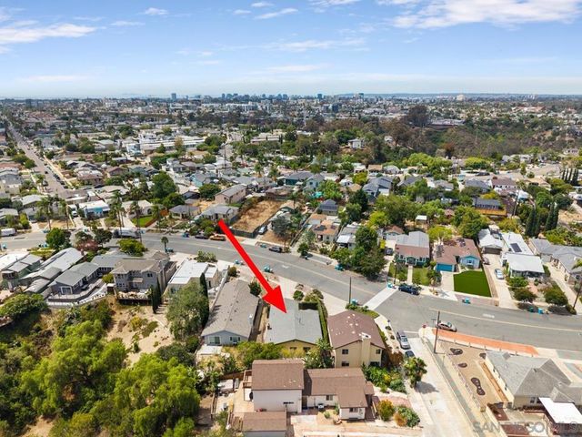 3212 N Mountain View Dr, San Diego, CA 92116