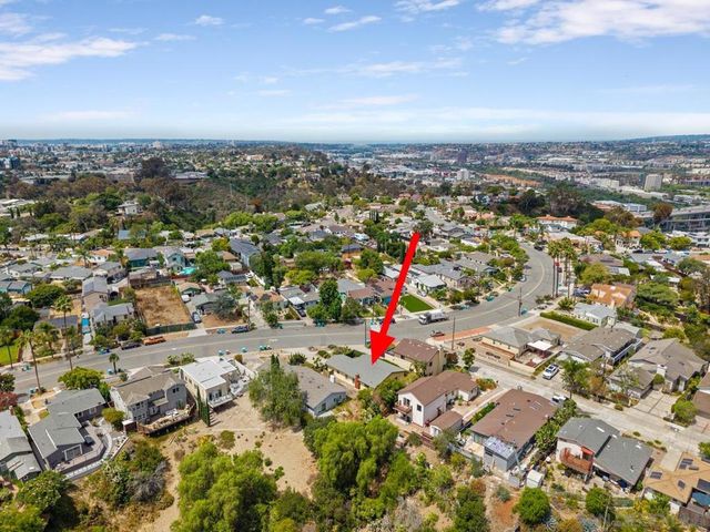 3212 N Mountain View Dr, San Diego, CA 92116