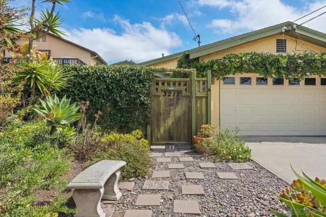 3212 N Mountain View Dr, San Diego, CA 92116