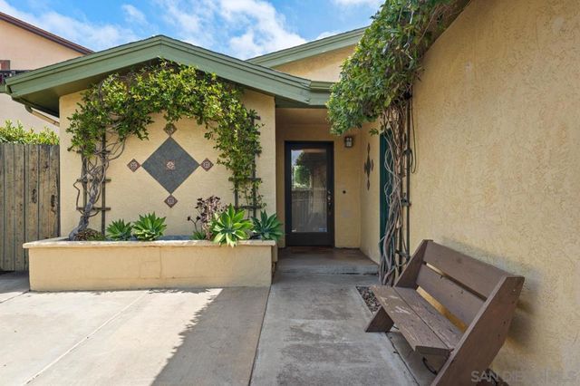 3212 N Mountain View Dr, San Diego, CA 92116
