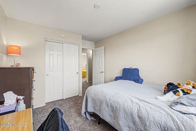 736 S Porter Routh Place, Vail, AZ 85641