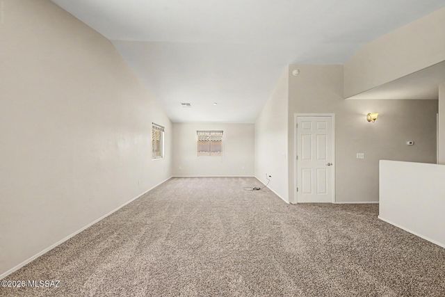 736 S Porter Routh Place, Vail, AZ 85641