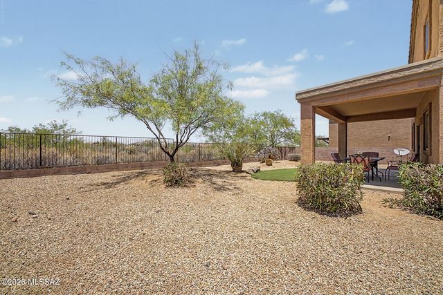 736 S Porter Routh Place, Vail, AZ 85641