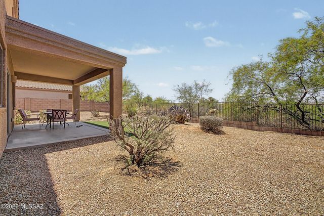 736 S Porter Routh Place, Vail, AZ 85641