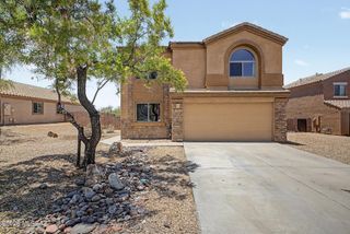 736 S Porter Routh Place, Vail, AZ 85641