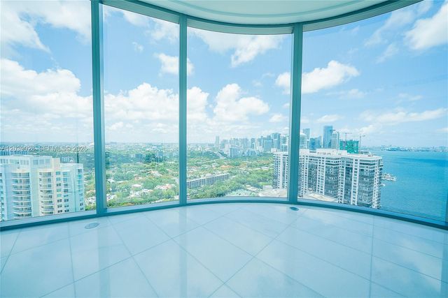 175 SE 25th Rd 2704, Miami, FL 33129