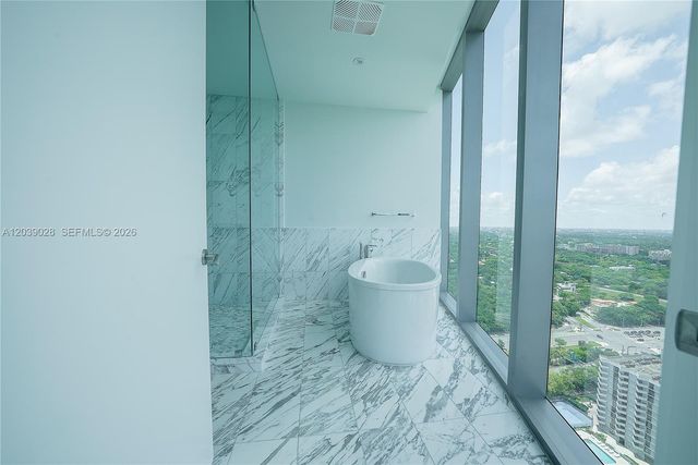 175 SE 25th Rd 2704, Miami, FL 33129