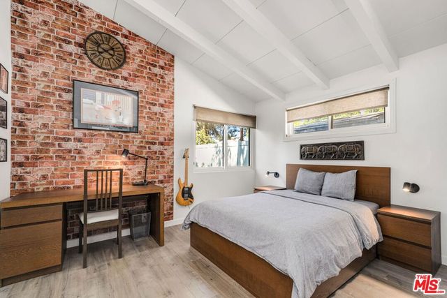 19805 Hamlin Street, Woodland Hills, CA 91367