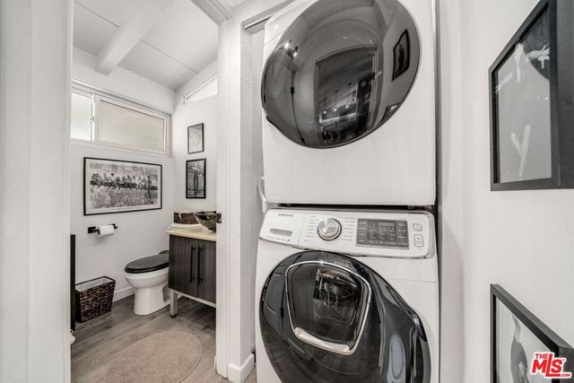 19805 Hamlin Street, Woodland Hills, CA 91367