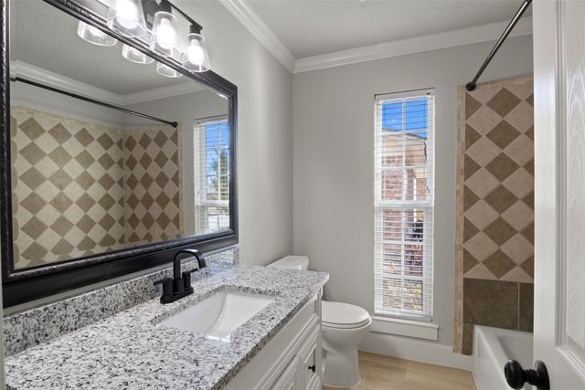 807 Salem Drive, Arlington, TX 76014