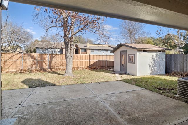 807 Salem Drive, Arlington, TX 76014