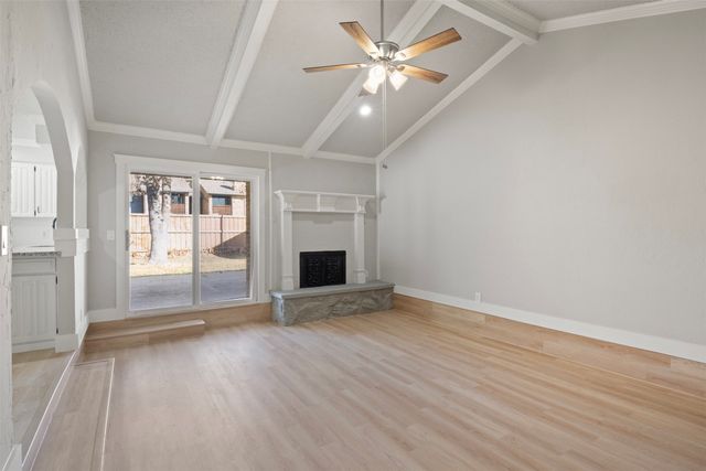 807 Salem Drive, Arlington, TX 76014