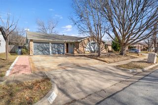 807 Salem Drive, Arlington, TX 76014