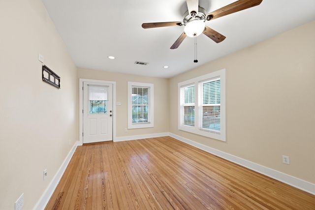 1112 Robbie Street, Houston, TX 77009