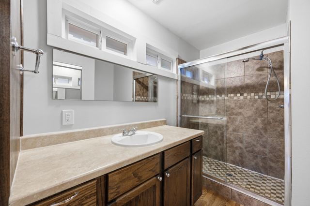 1112 Robbie Street, Houston, TX 77009