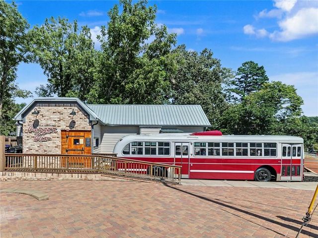 200 Highlands Chase, Ball Ground, GA 30107