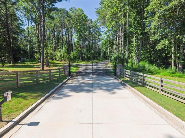 200 Highlands Chase, Ball Ground, GA 30107