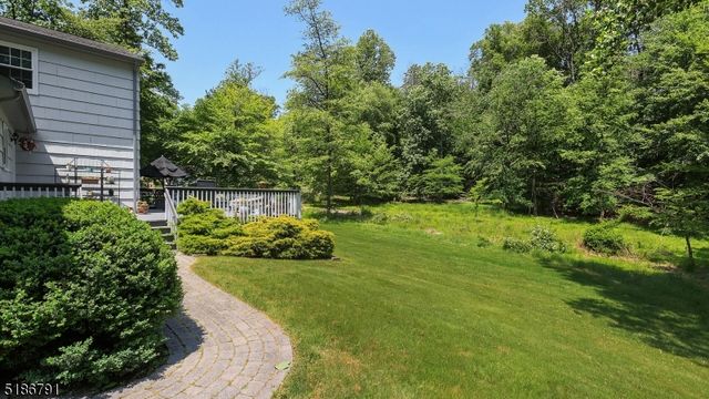 25 Angus Ln, Warren Twp., NJ 07059