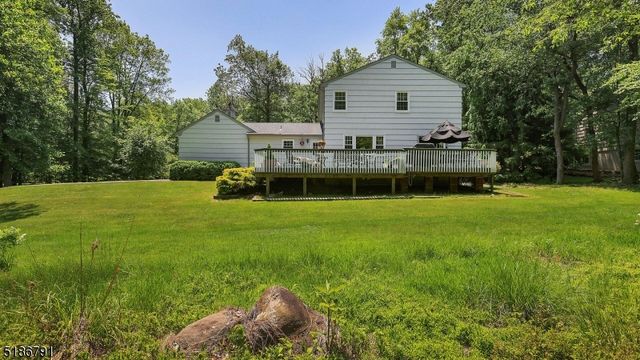 25 Angus Ln, Warren Twp., NJ 07059