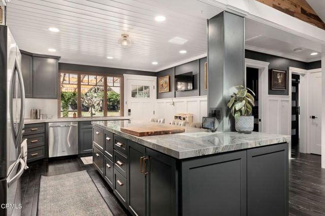 1177 E Collins Street, Oxnard, CA 93036