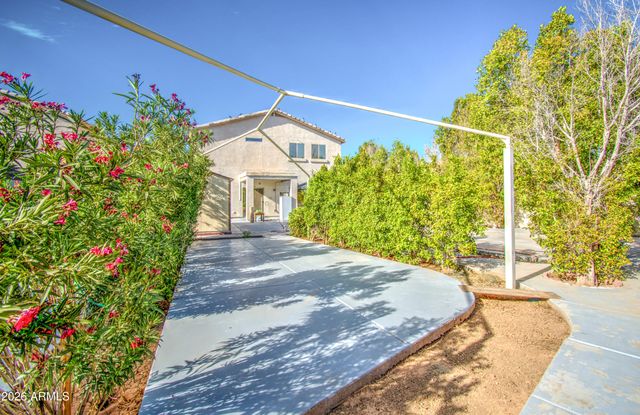 9133 W VIRGINIA Avenue, Phoenix, AZ 85037