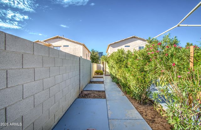 9133 W VIRGINIA Avenue, Phoenix, AZ 85037