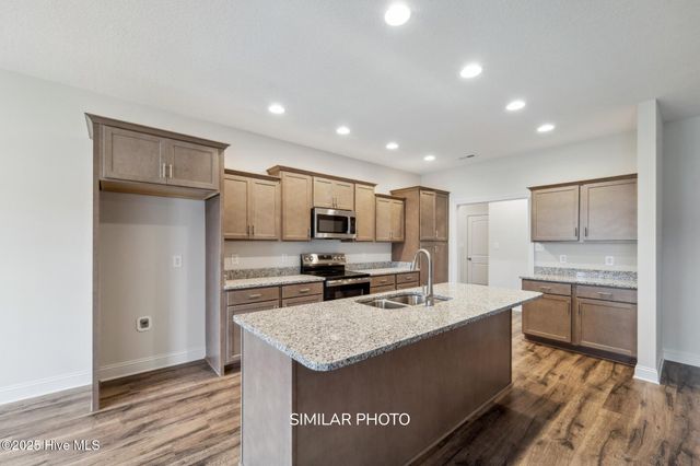 801 Maritime Way, Jacksonville, NC 28546