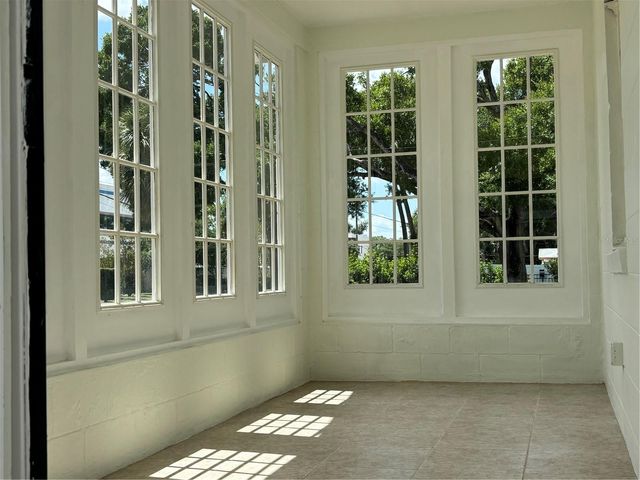 3211 W NORTH A STREET, Tampa, FL 33609