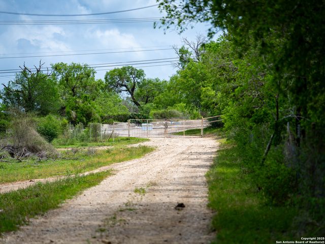 17317 FM 1937, San Antonio, TX 78221