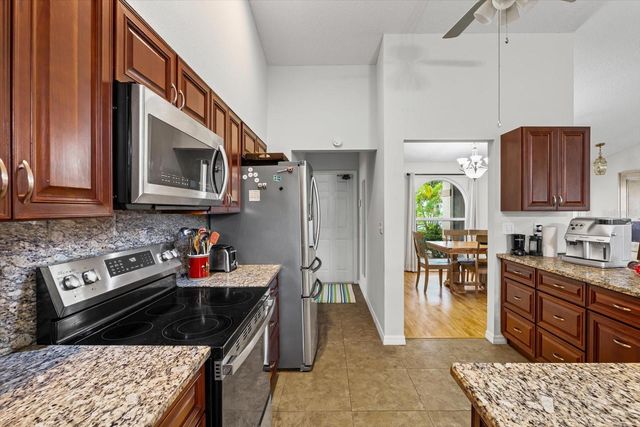 3339 SHEFFIELD CIRCLE, Sarasota, FL 34239