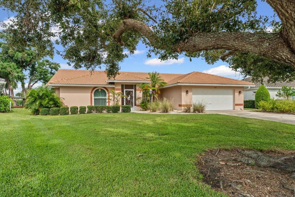 3339 SHEFFIELD CIRCLE, Sarasota, FL 34239
